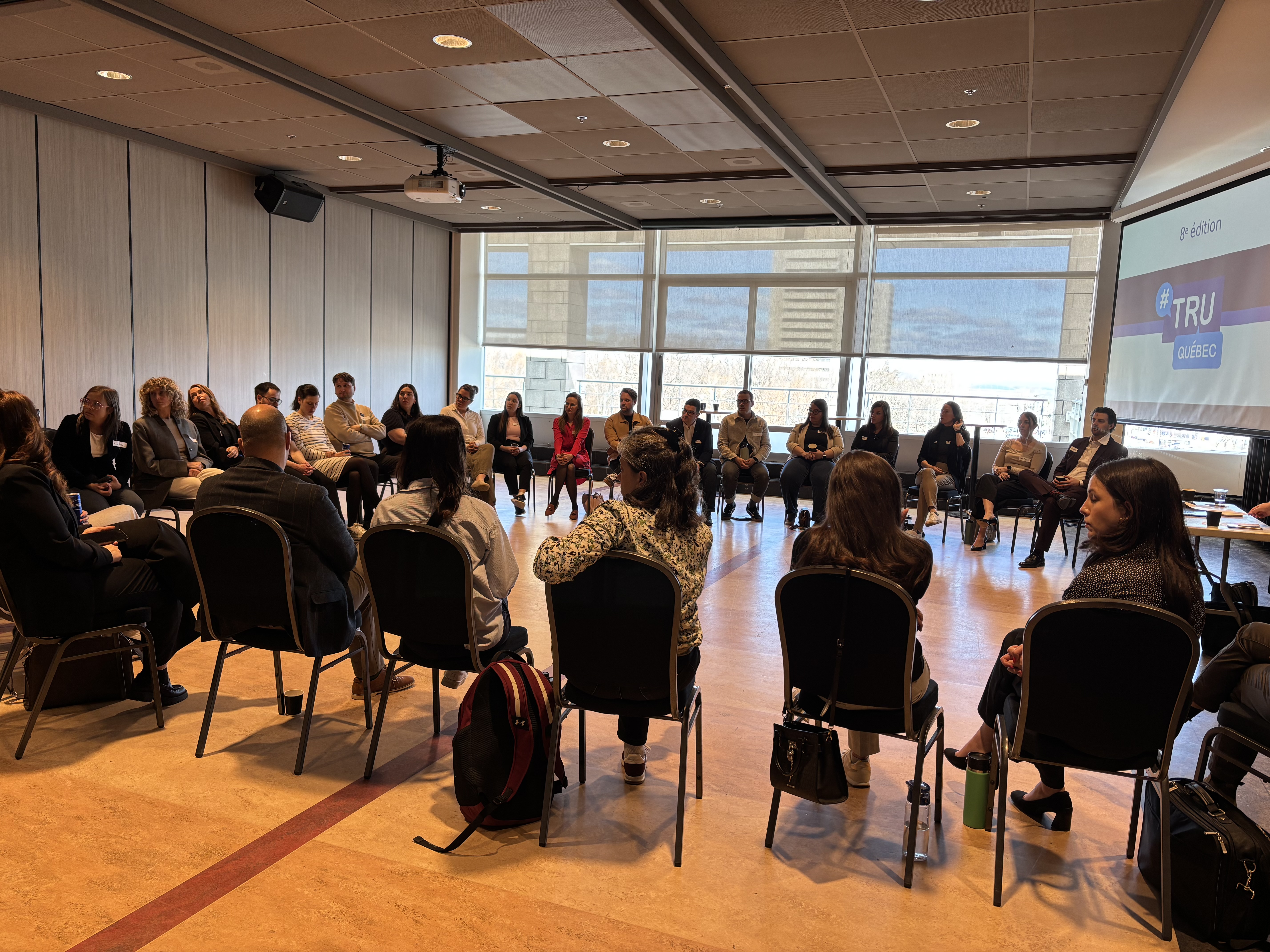 Non-conférence en cercle